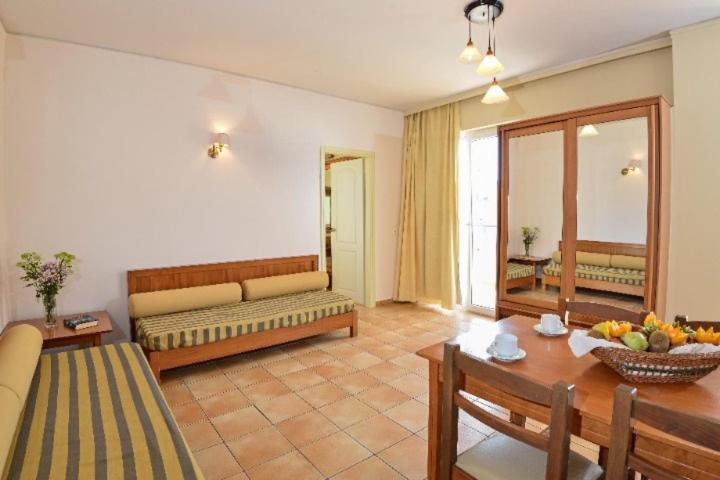 Lefkoniko Beach & Icarus Suite Apts Réthymnon Extérieur photo